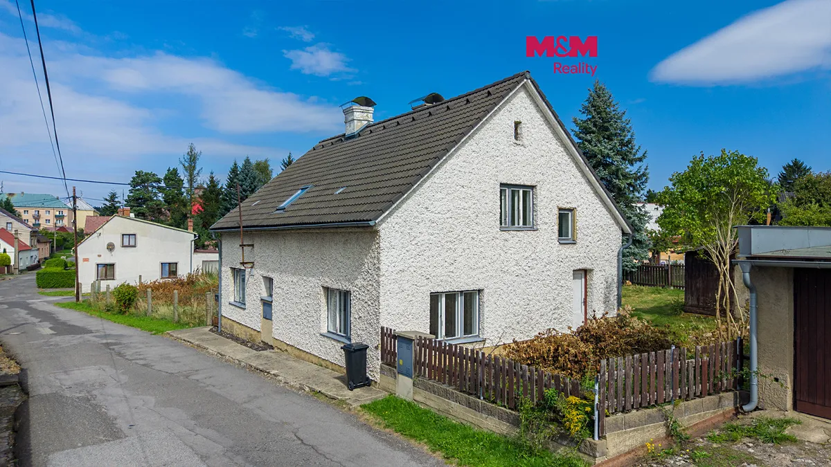 Prodej rodinného domu 180 m², pozemek 585 m²
